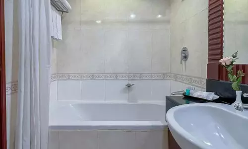 هتل پرینس پالاس بانکوک